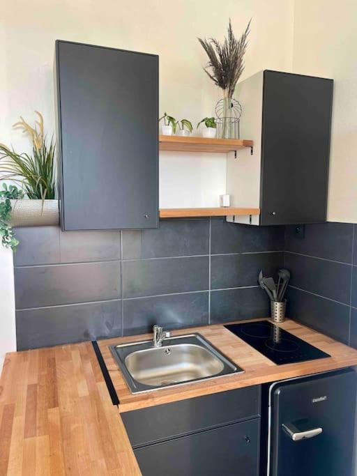 L'Escale Rennaise Apartment Рен Екстериор снимка